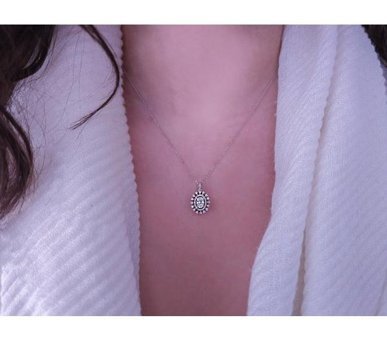 Sirius Pırlanta 0.39 Karat Baget Kesim 14 Ayar Altın Pırlanta Kolye 42 Cm