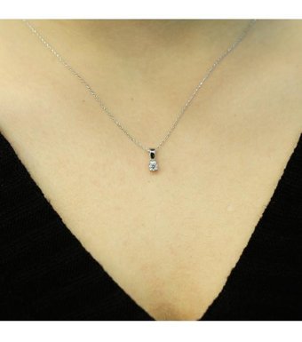 Lova Pırlanta 0.15 Karat Yuvarlak Kesim 14 Ayar Altın Tektaş 2070007 Pırlanta Kolye 42 Cm
