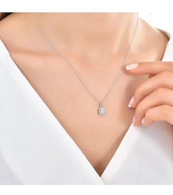 Ariş 0.08 Karat Baget Kesim 14 Ayar Altın Pırlanta Kolye 42 Cm
