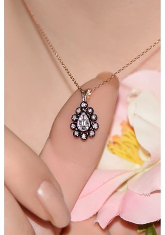 Lilarote 0.08 Karat Damla Kesim Beyaz Taşlı Altın Elmas Kolye 45 cm