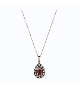 Altınbaş 0.16 Karat Yuvarlak Kesim Beyaz-Kırmızı Taşlı Yakut Taşlı Sertifikalı Altın Elmas Kolye 42 cm