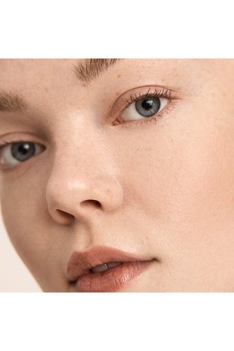 Fenty Beauty Rose Quartz Nemlendiricili Göz Altı ve Yüz Likit Tüp Kapatıcı