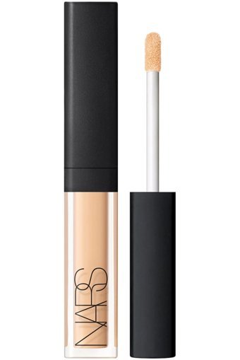 Nars Radiant Creamy Radiant Madeleine Nemlendiricili Göz Altı ve Yüz Likit Fırça Kapatıcı