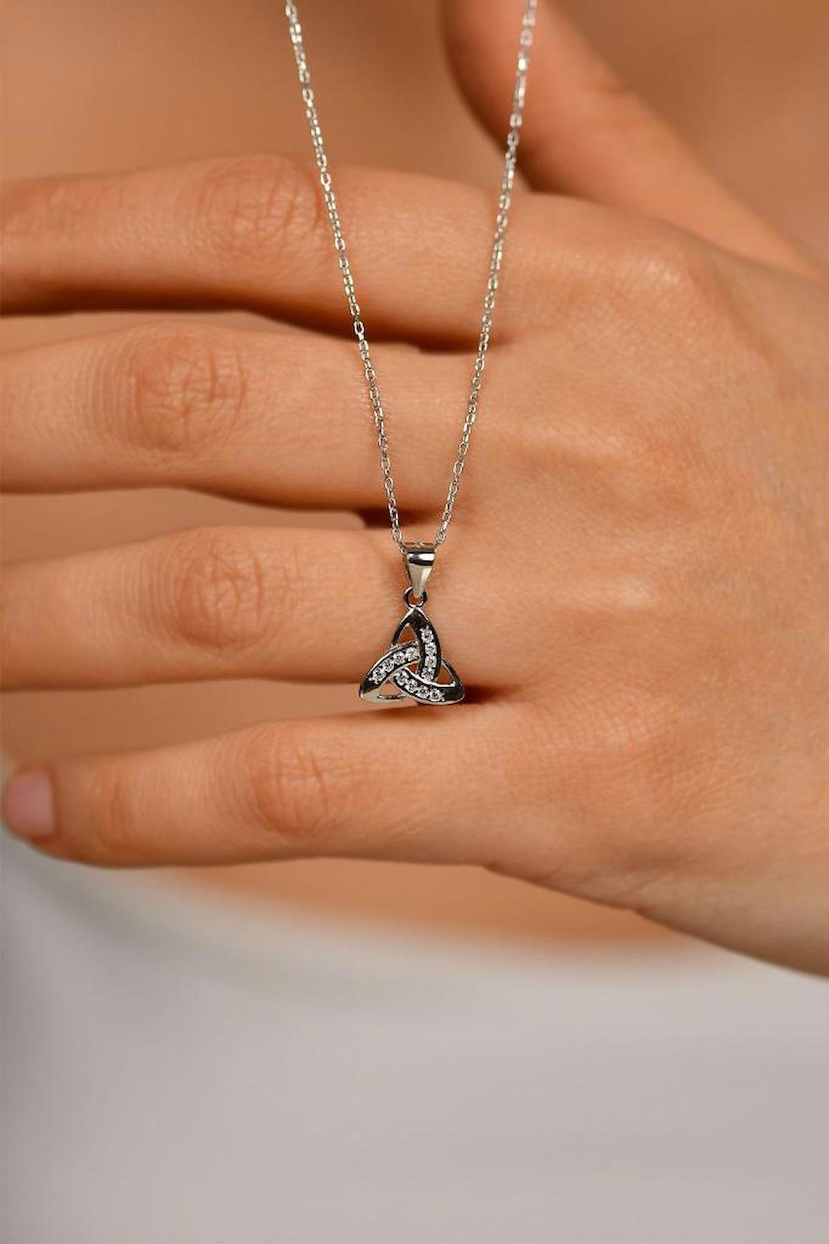 Roza Silver Sonsuz Üçgen Beyaz Zirkon Taşlı 925 Ayar Kararmayan Zincir Forse Zincir Kadın Gümüş Kolye 45 cm