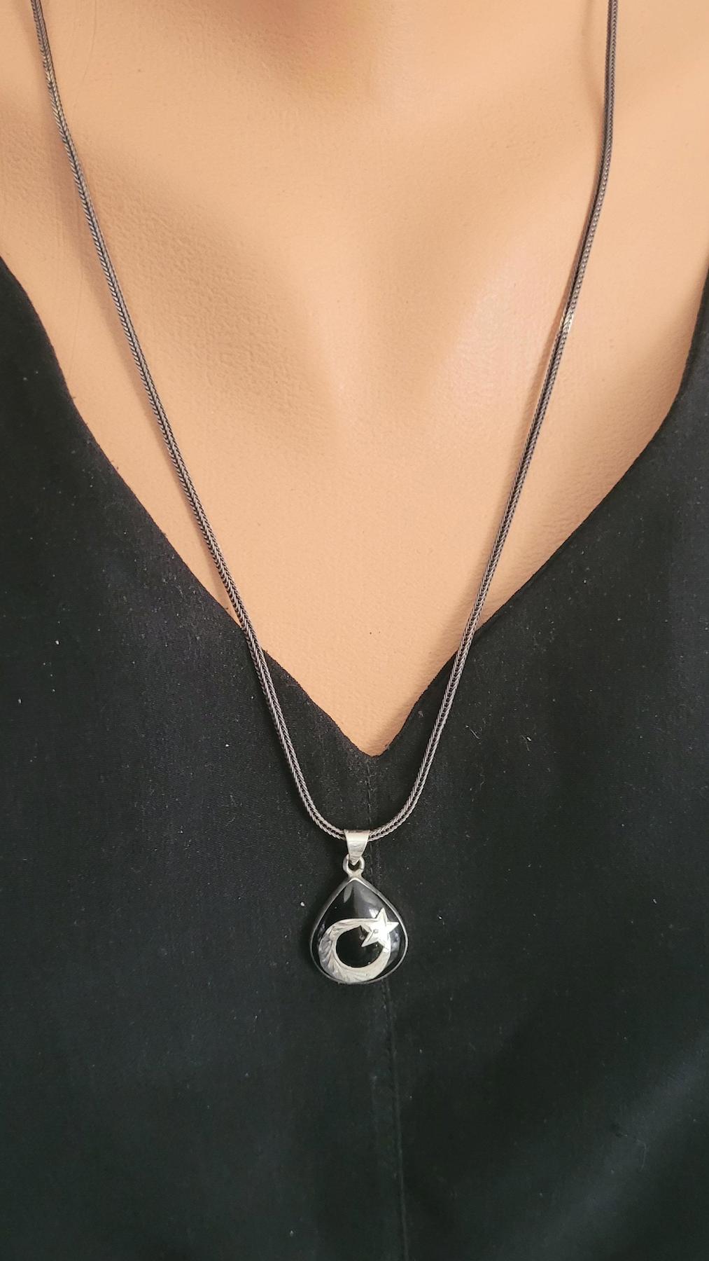 Nusret Takı Figürlü Beyaz - Siyah Zirkon Taşlı 925 Ayar Kararmayan Damla Düz Zincir Kadın Gümüş Kolye 45 cm