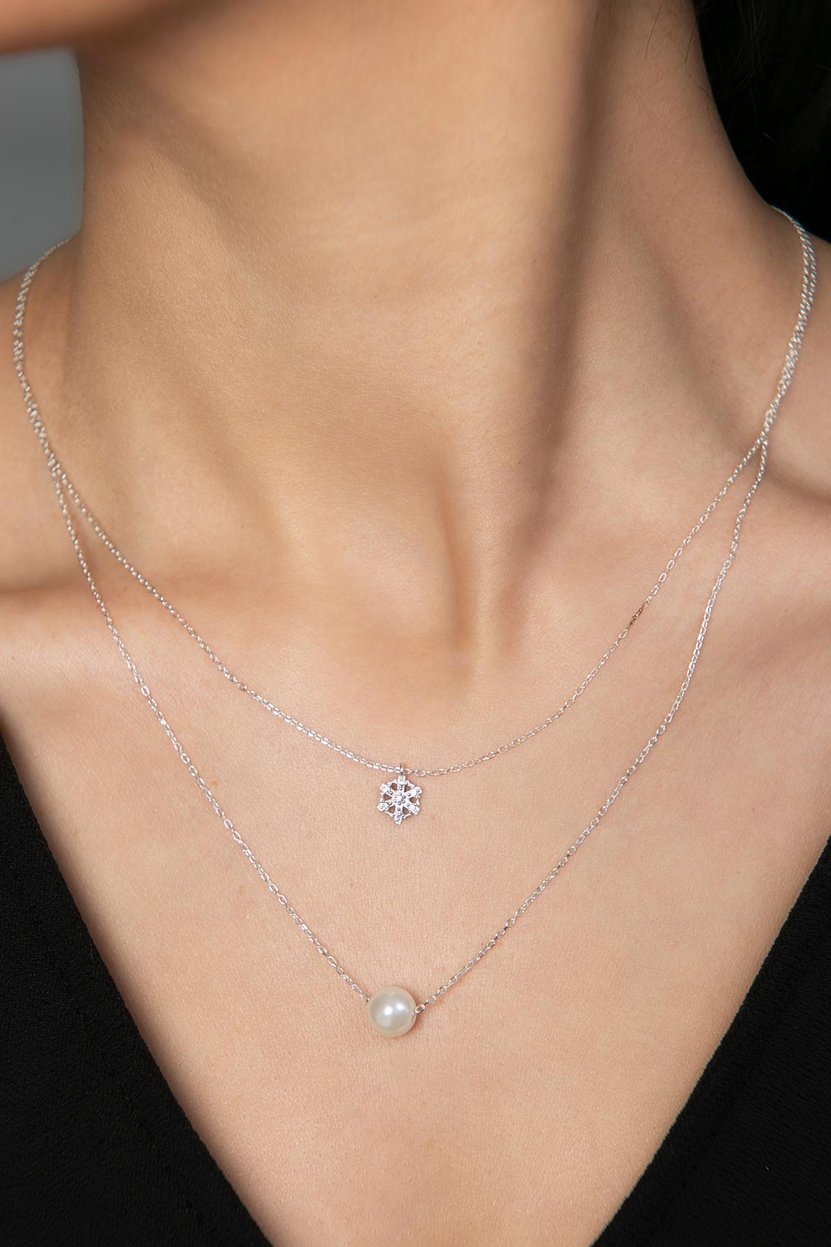 Elika Silver Kartanesi Beyaz Zirkon Taşlı 925 Ayar Kararmayan Zincir Kadın Gümüş Kolye 43 cm