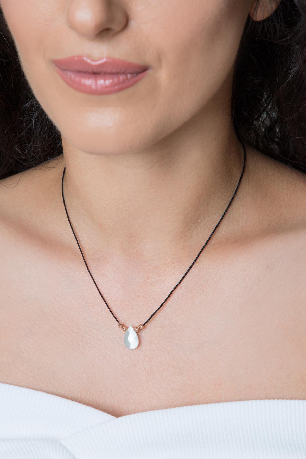 Elika Silver Beyaz Doğal Taşlı 925 Ayar Kararmayan Zincir Kadın Gümüş Kolye 43 cm