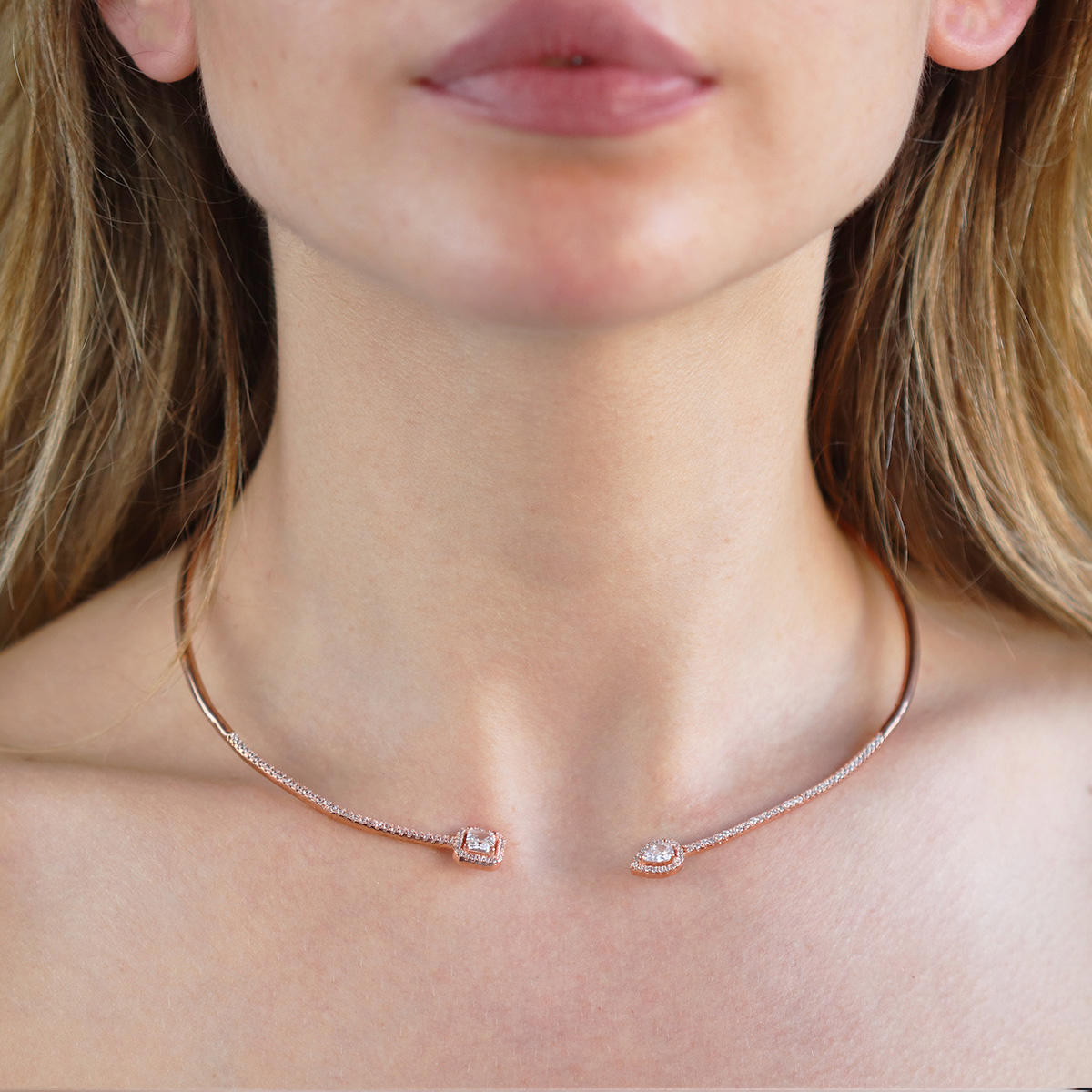 Necati Gün Yuvarlak Beyaz Zirkon Taşlı Kararmayan Choker Yassı Zincir Kadın Gümüş Kolye 45 cm