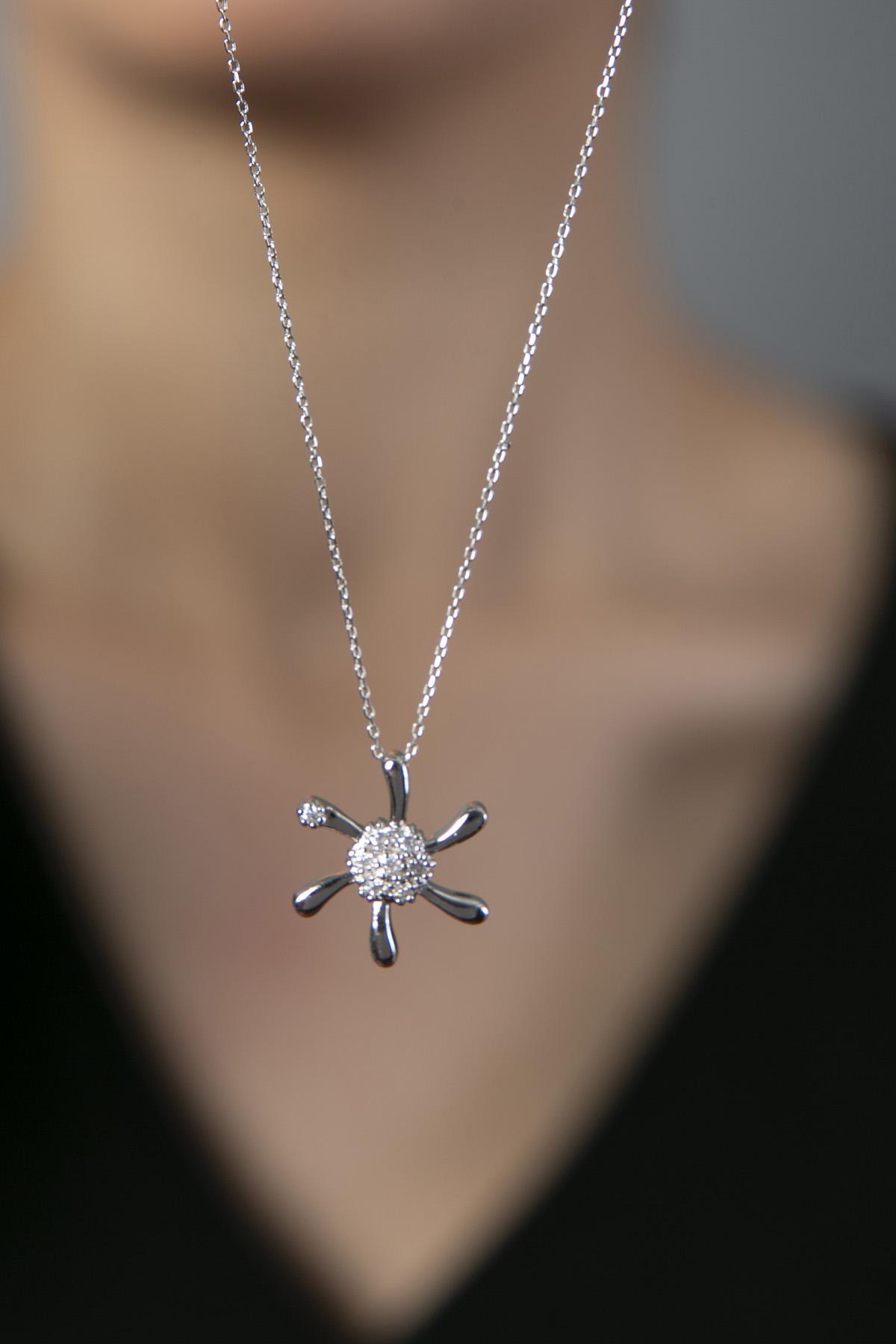 Elika Silver Beyaz Zirkon Taşlı 925 Ayar Kararmayan Güneş Zincir Kadın Gümüş Kolye 45 cm