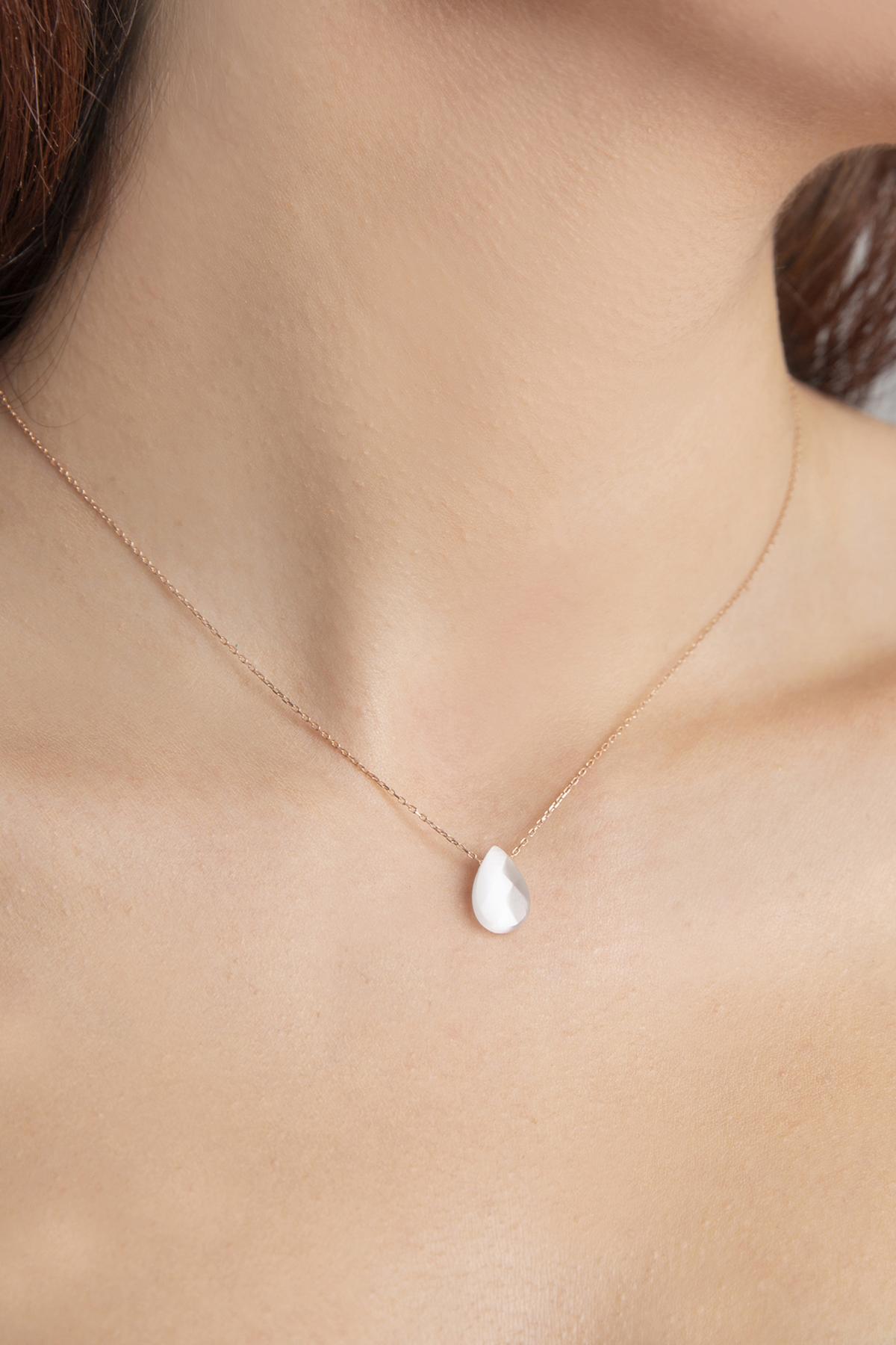 Elika Silver Melek Beyaz Doğal Taşlı 925 Ayar Kararmayan Düz Zincir Kadın Gümüş Kolye 43 cm