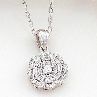 Serra Jewels Çiçekli Beyaz Zirkon Taşlı 925 Ayar Kararmayan Forse Zincir Kadın Gümüş Kolye 45 cm