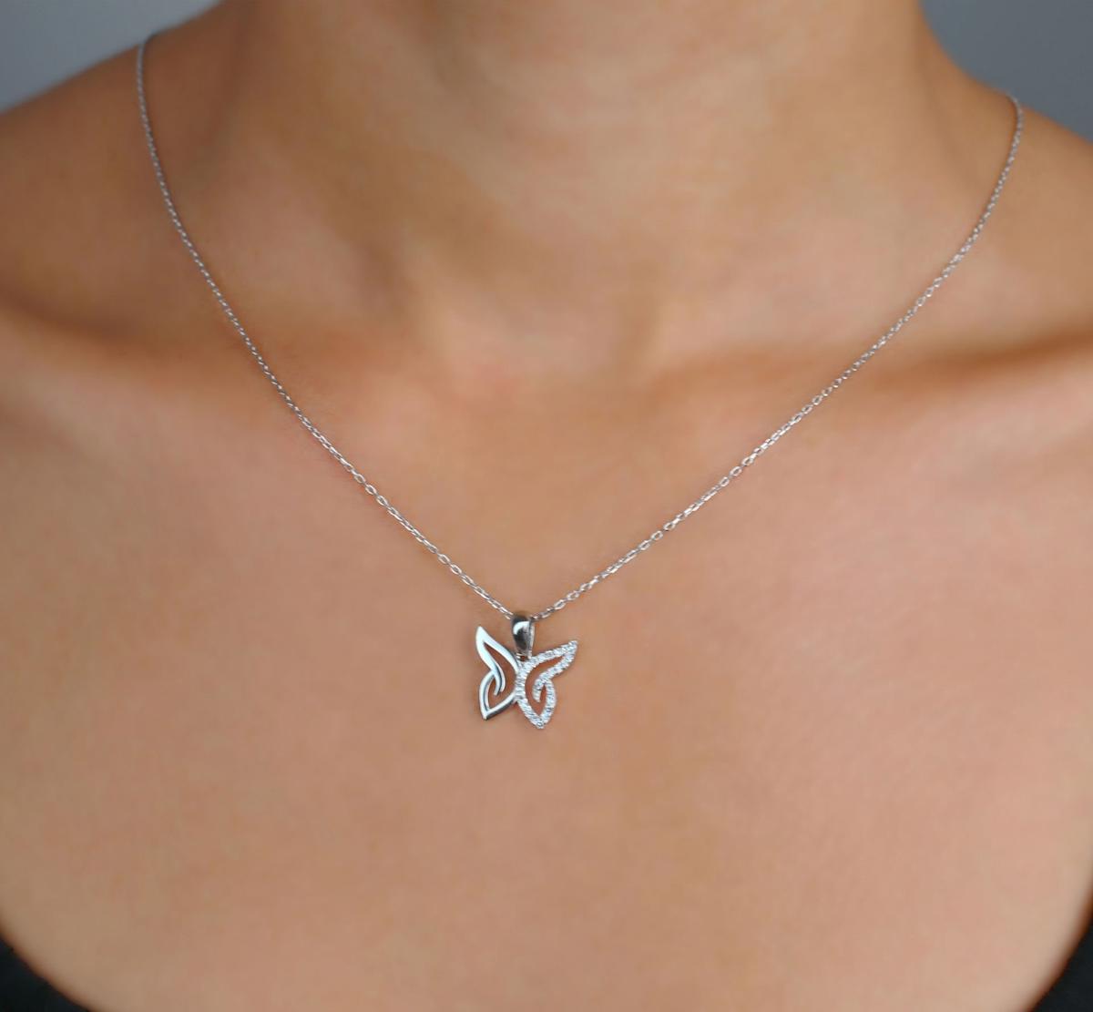 Tahal Kuyumculuk Hayvanlı Kelebekli Beyaz Swarovski Taşlı 925 Ayar Kararmayan Forse Zincir Kadın Gümüş Kolye 45 cm
