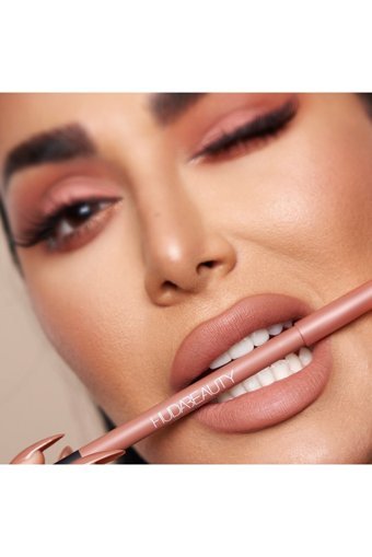 Huda Beauty Rusty Pink Asansörlü İnce Mat Dudak Kalemi Gül Kurusu