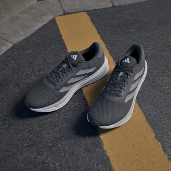 Adidas Supernova Stride IG8317 Ortopedik Bağcıklı Adiwear Unisex Koşu Ayakkabısı Siyah