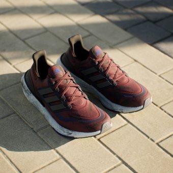 Adidas Ultraboost Light Spor Ayakkabı IE5979 Ortopedik Bağcıklı Erkek Koşu Ayakkabısı Bordo