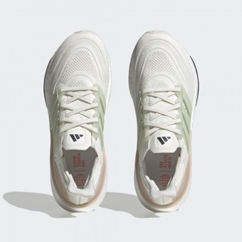 Adidas Ultraboost Light HQ6338 Ortopedik Bağcıklı Unisex Koşu Ayakkabısı Beyaz
