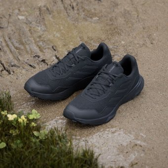Adidas Tracefinder IE5906 Ortopedik Bağcıklı Traxion Erkek Koşu Ayakkabısı Siyah