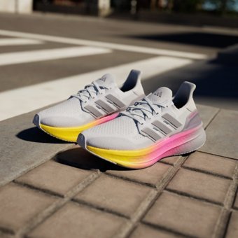 Adidas Ultraboost 5 ID8840 Ortopedik Bağcıklı Kadın Koşu Ayakkabısı Beyaz