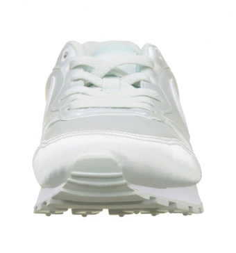 Nike MD Runner 2 749869-010 Bağcıklı Kadın Günlük Ayakkabı Beyaz