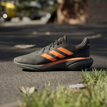 Adidas Supernova 3 IE4360 Ortopedik Bağcıklı Erkek Koşu Ayakkabısı Siyah