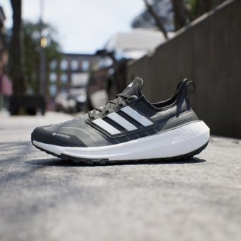 Adidas Ultraboost Light GTX IE1682 Ortopedik Su Geçirmez Bağcıklı Erkek Koşu Ayakkabısı Siyah