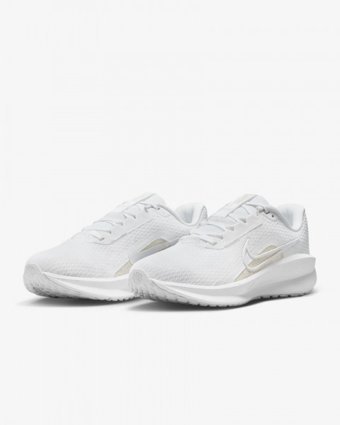 Nike Downshifter 13 FD6476-101 Bağcıklı Kadın Koşu Ayakkabısı Beyaz