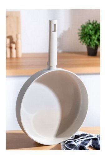 Viyalente Ultimate Pro Plastik Saplı Döküm 28 cm Düz Tava Krem