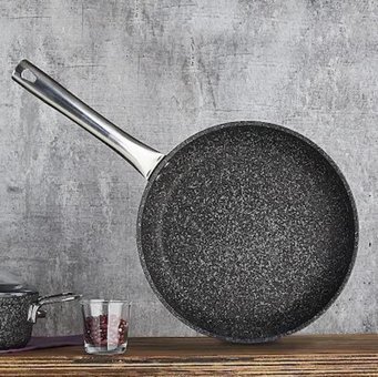 Falez Black Line Çelik Saplı Döküm 26 cm Düz Tava Siyah