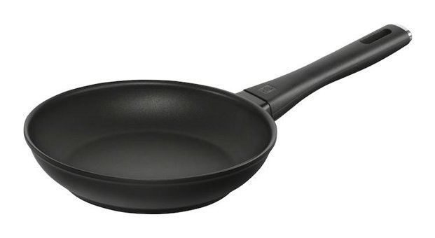 Zwilling Madura Plus 662992060 Plastik Saplı Alüminyum 20 cm Kızartma Tava Siyah