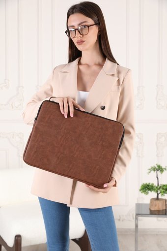 The Moda West 16 inç Kumaş Su Geçirmez Kılıf Laptop Çantası Taba