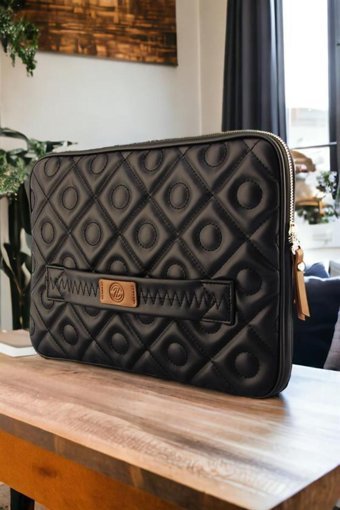 Qub Club Kapitone 13-13.3 inç Kapitone Deri Su Geçirmez Kılıf Laptop Çantası Siyah