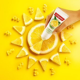 Colgate Natural Extract Limon Aloe Veralı Limonlu Florürlü Diş Macunu 4x75 ml