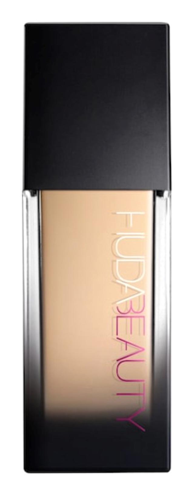Huda Beauty Faux Filter Luminous Matte Su Bazlı Vegan Likit Tüp Fondöten 35 ml 120B Vanilla