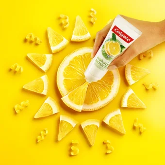 Colgate Natural Extracts Aloe Veralı ve Limonlu Florürlü Diş Macunu 2x75 ml