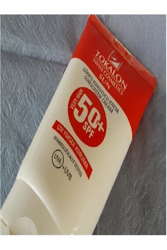 Tokalon 50 Faktör Tüm Ciltler İçin Nemlendirici Suya Dayanıklı Yüz Güneş Kremi 150 ml