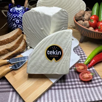 Tekin Gurme Erzincan Şavak Tulum İnek Peyniri 500 gr