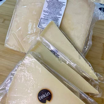 Tekin Gurme Grana Padano Parmesan İnek Peyniri 200 gr
