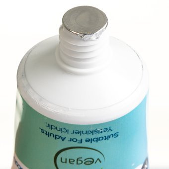 Feel Nice Karbonlu Florürsüz Tüm Yaşlar Diş Macunu 75 ml