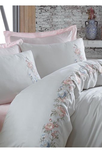 Dantela Frezya Saten Dört Mevsim 200x220 cm Çarşaflı Lastiksiz Nakışlı Çift Kişilik Nevresim Takımı Pudra