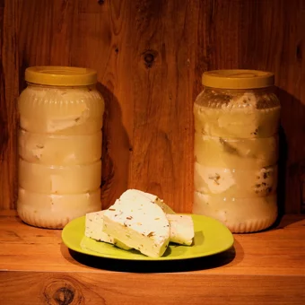 Van Yöresel Ürünleri Organik Taze Otlu İnek Peyniri 1 kg