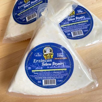 Zeytin Ana Erzincan Tulum İnek Peyniri 250 gr