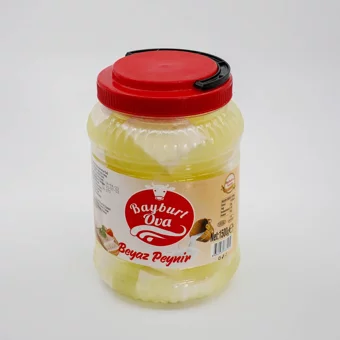Bayburt Ova Yarım Yağlı Beyaz İnek Peyniri 1.5 kg