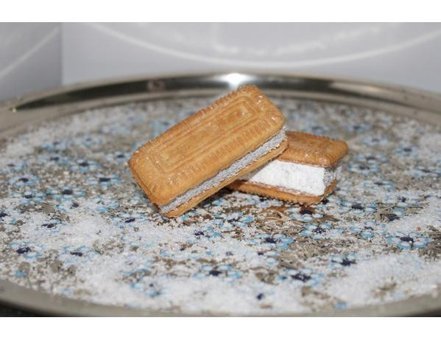 Beşok Şekerleme Bisküvili-Güllü Lokum 1 kg