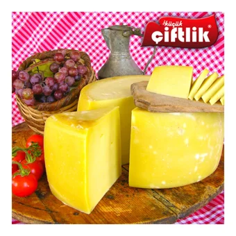 Küçük Çiftlik Kars Eski Kaşar Eski Kaşar Peyniri 350 gr