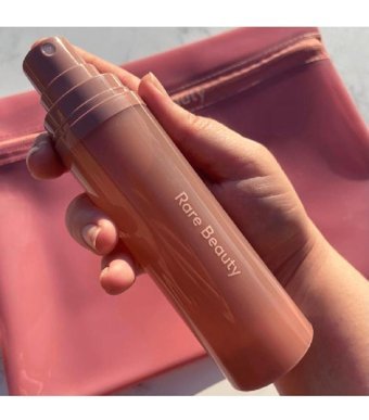 Rare Beauty Besleyici Islak Görünümlü Provitaminli Hafif Saç Spreyi 100 ml