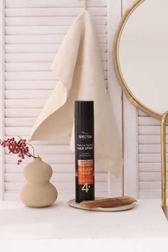 Spectra Natural Styling Regular Hold Besleyici Islak Görünümlü Keratinli Hafif Saç Spreyi 400 ml