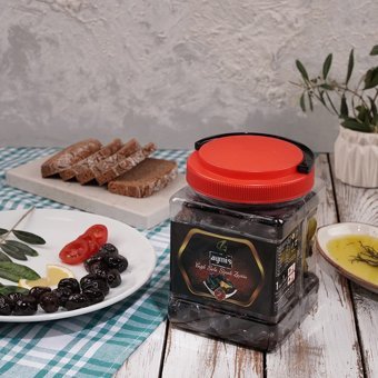 Aymis Sele Az Tuzlu Sele Yağlı Siyah Zeytin Pet Kavanoz 1 kg