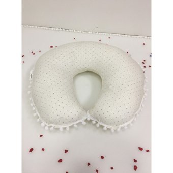 Buse Baby Home Ponponlu Pamuklu Yıkanabilir Krem Emzirme Yastığı