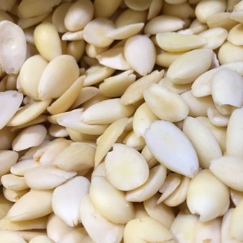 Fıstıkçı Pazarı Soyulmuş Çiğ Tuzsuz Organik Glutensiz Tane İçi Badem 950 gr