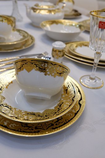 Camilla Valerie 61 Parça 12 Kişilik 24k Kabartmalı Altın Yemek Takımı Sarıbeyaz